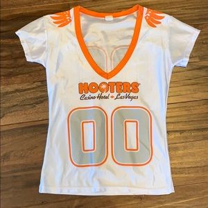 NWOT Hooters casino hotel, Las Vegas Jersey